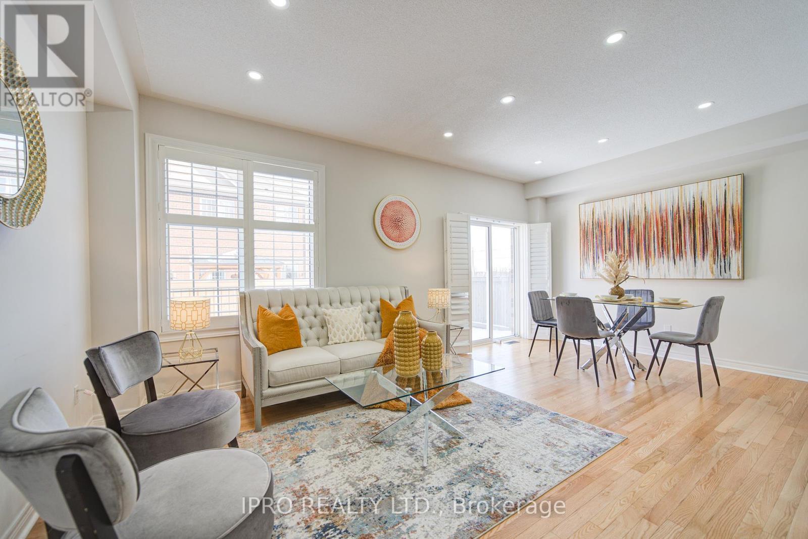 












566 BESSBOROUGH DRIVE

,
Milton (HA Harrison),




Ontario
L9T8V9

