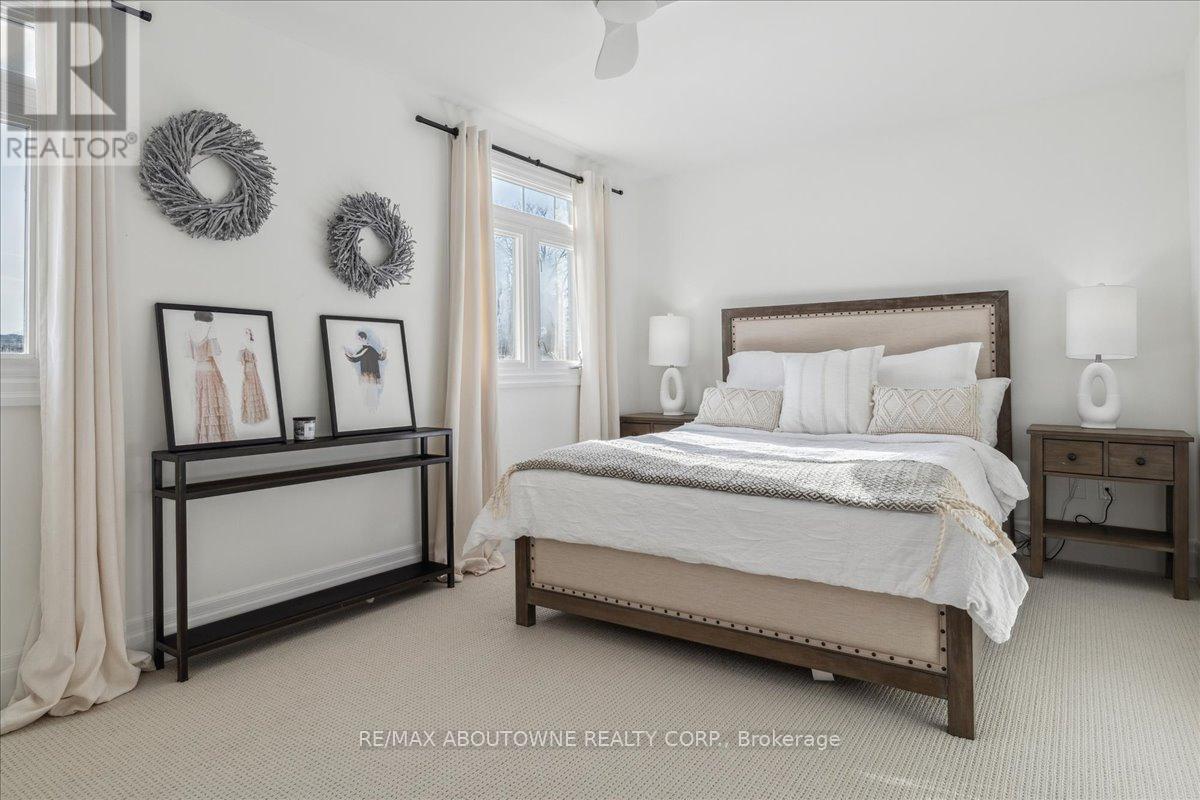 












148 REYNOLDS STREET

,
Oakville (OO Old Oakville),




Ontario
L6J3K9

