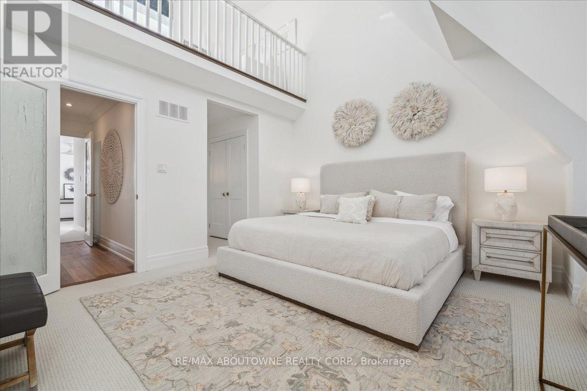 












148 REYNOLDS STREET

,
Oakville (OO Old Oakville),




Ontario
L6J3K9

