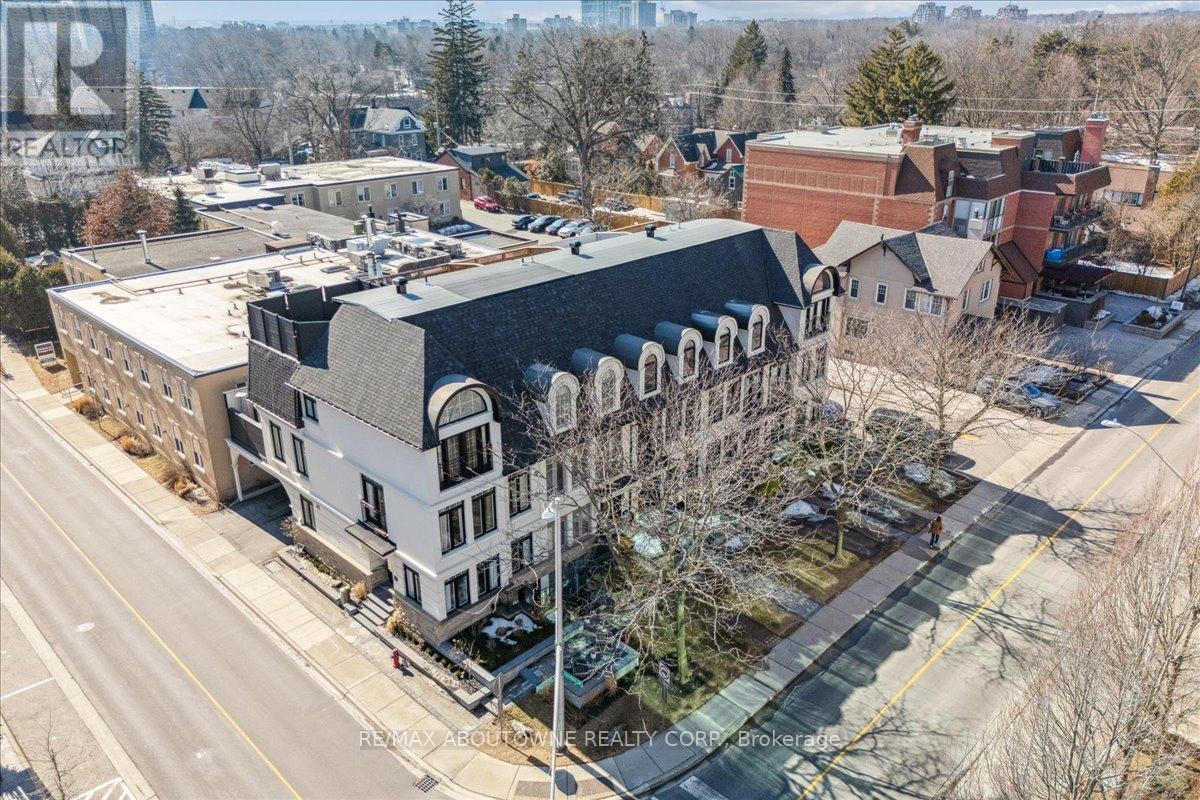 












148 REYNOLDS STREET

,
Oakville (OO Old Oakville),




Ontario
L6J3K9

