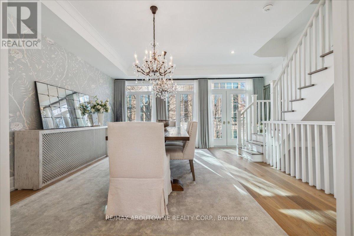 












148 REYNOLDS STREET

,
Oakville (OO Old Oakville),




Ontario
L6J3K9

