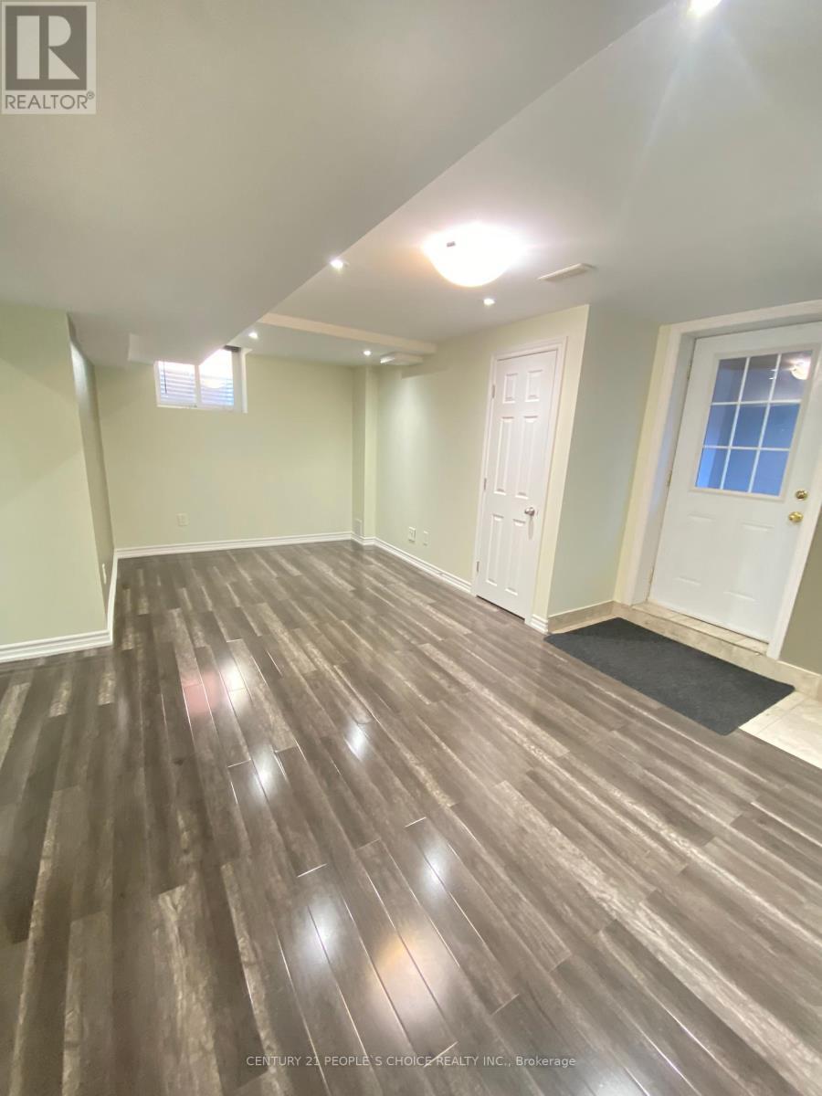 












BSMNT - 1456 DERBY COUNTY CRESCENT

,
Oakville (WT West Oak Trails),




Ontario
L6M4N9

