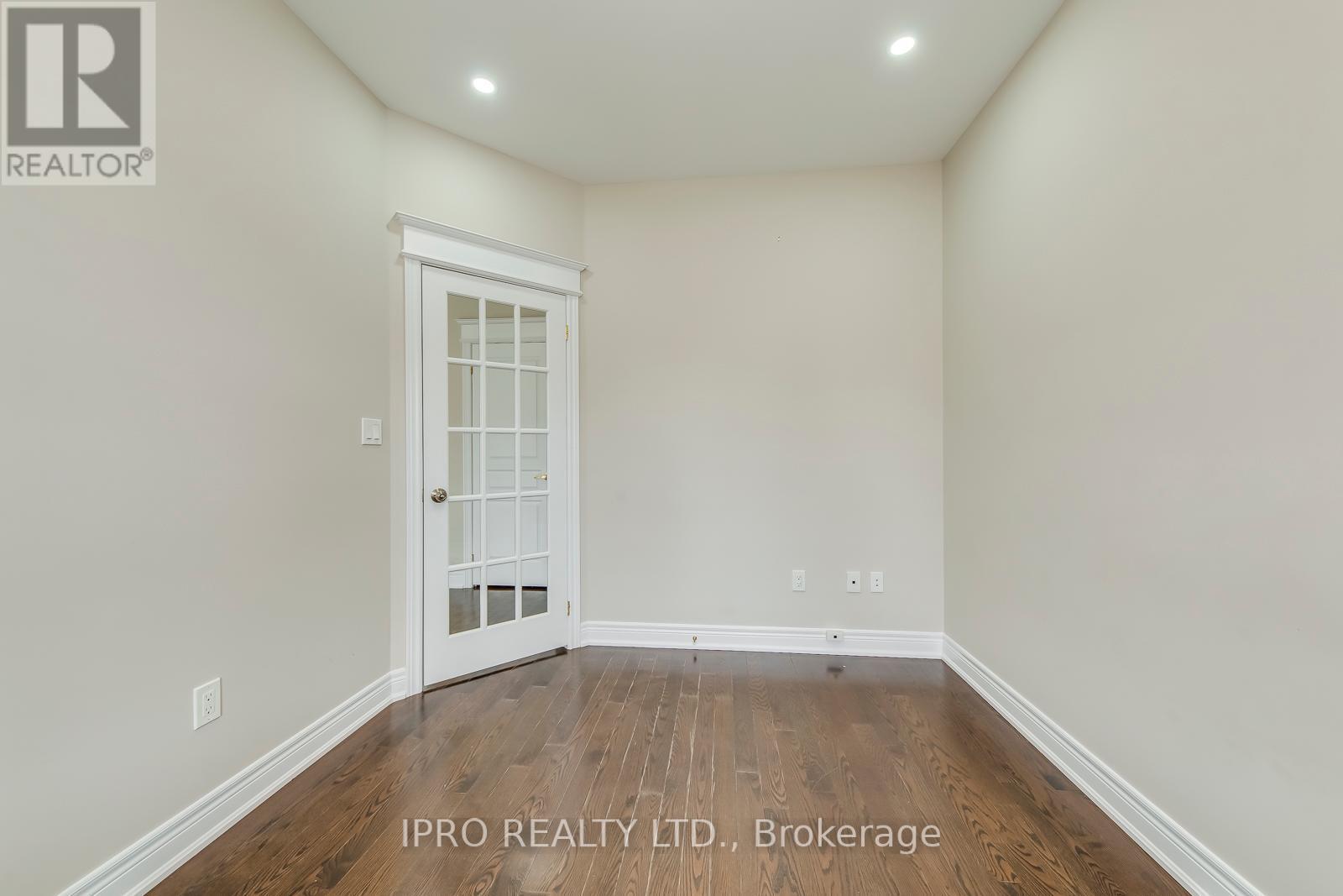 












31 BIRCH TREE TRAIL

,
Brampton (Bram East),




Ontario
L6P3W1

