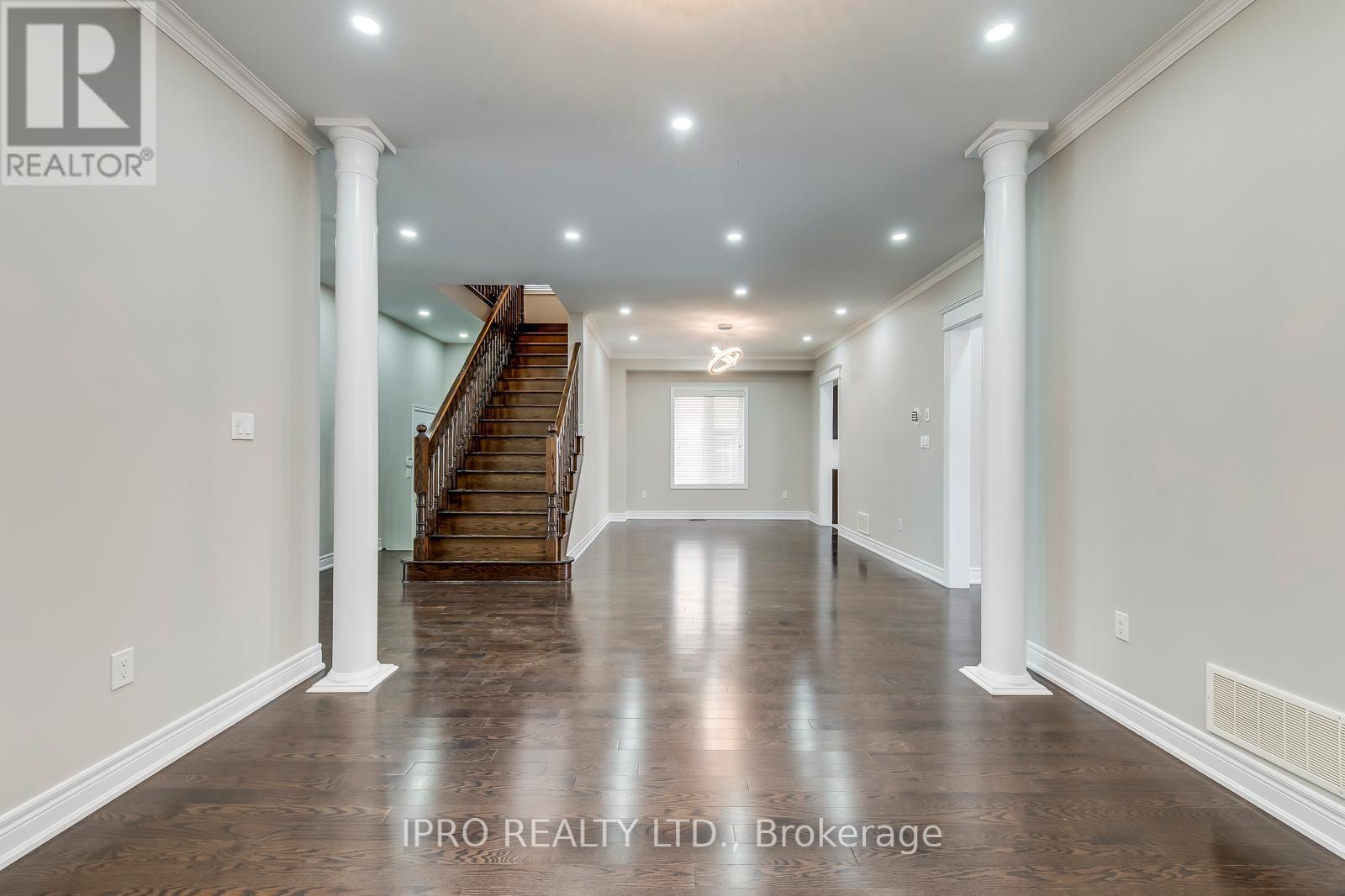 












31 BIRCH TREE TRAIL

,
Brampton (Bram East),




Ontario
L6P3W1


