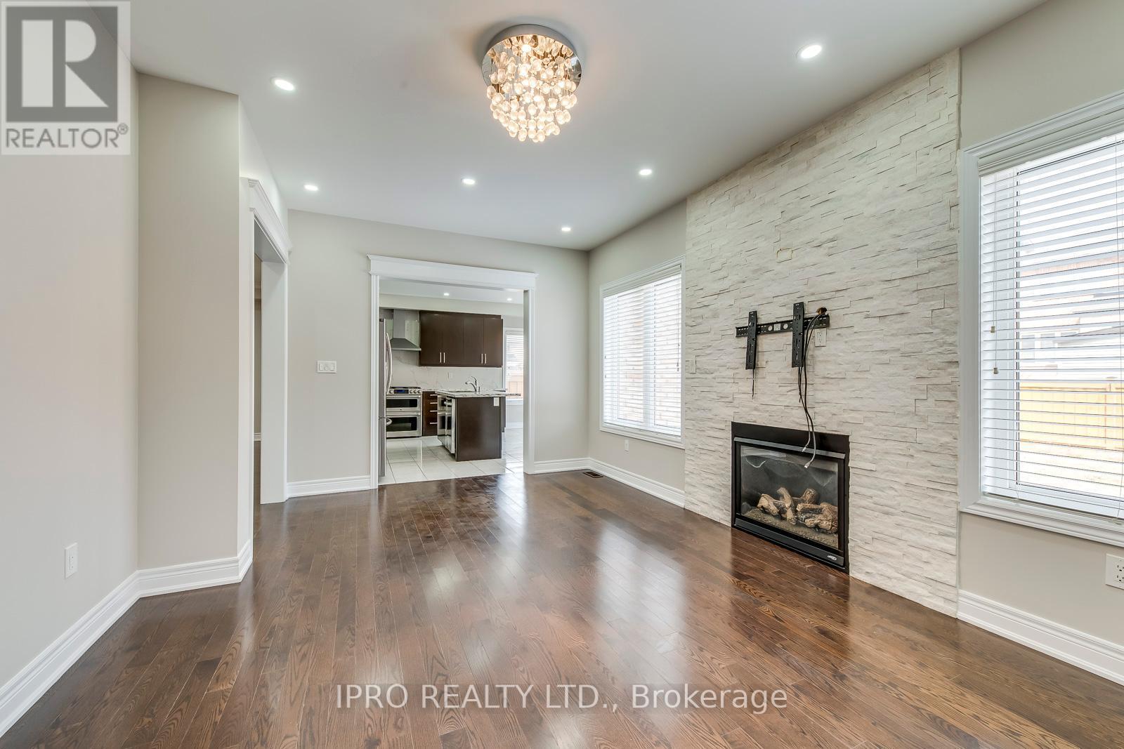 












31 BIRCH TREE TRAIL

,
Brampton (Bram East),




Ontario
L6P3W1

