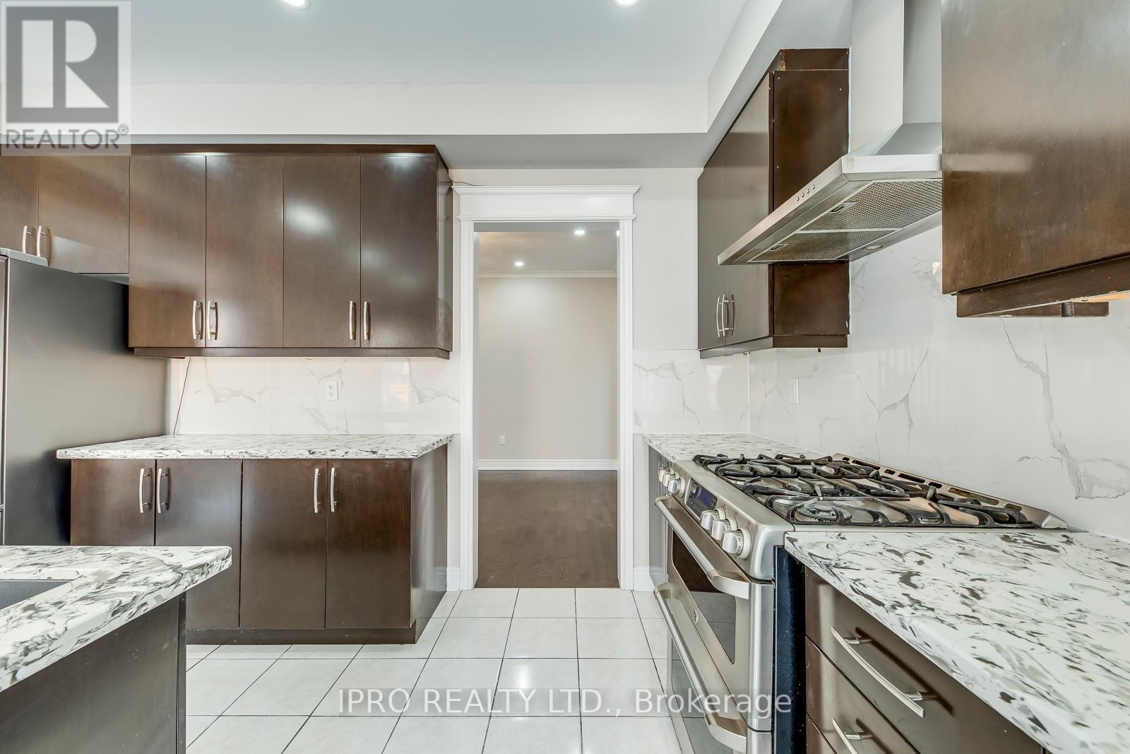












31 BIRCH TREE TRAIL

,
Brampton (Bram East),




Ontario
L6P3W1

