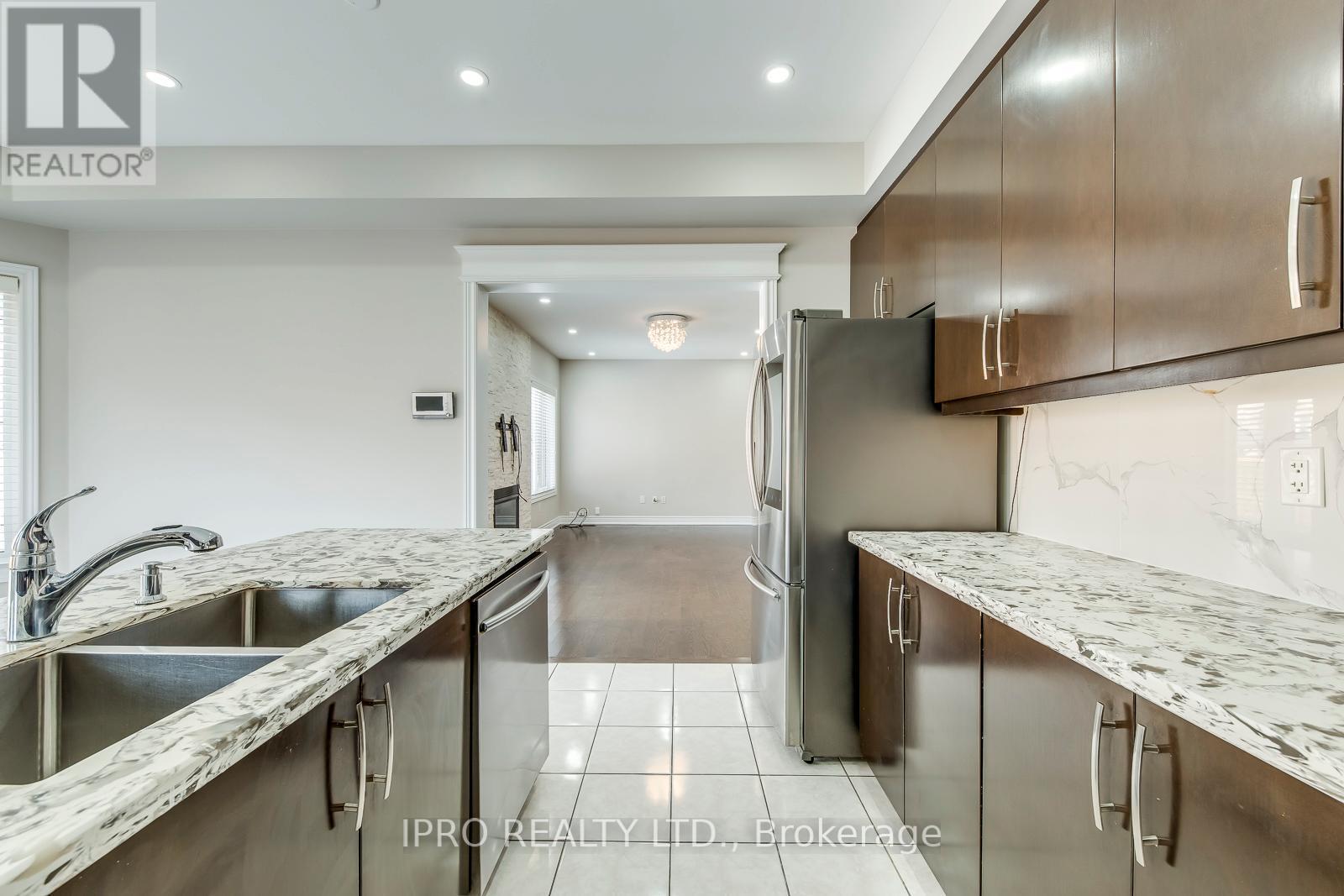 












31 BIRCH TREE TRAIL

,
Brampton (Bram East),




Ontario
L6P3W1

