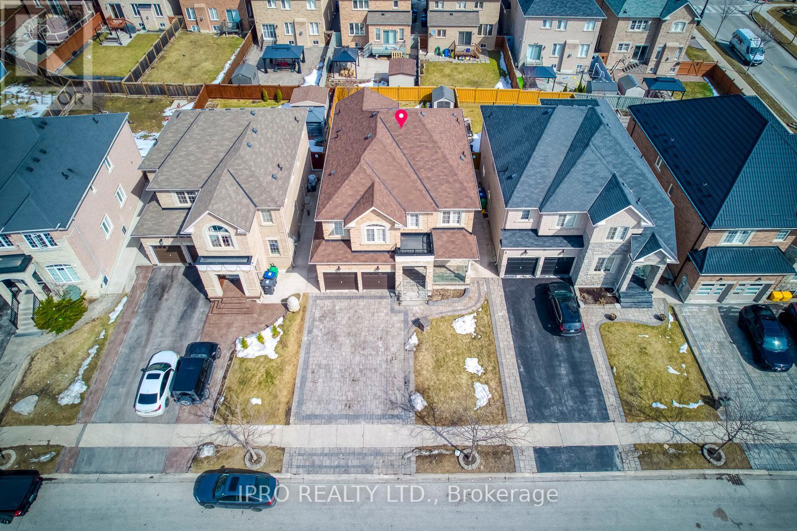 












31 BIRCH TREE TRAIL

,
Brampton (Bram East),




Ontario
L6P3W1

