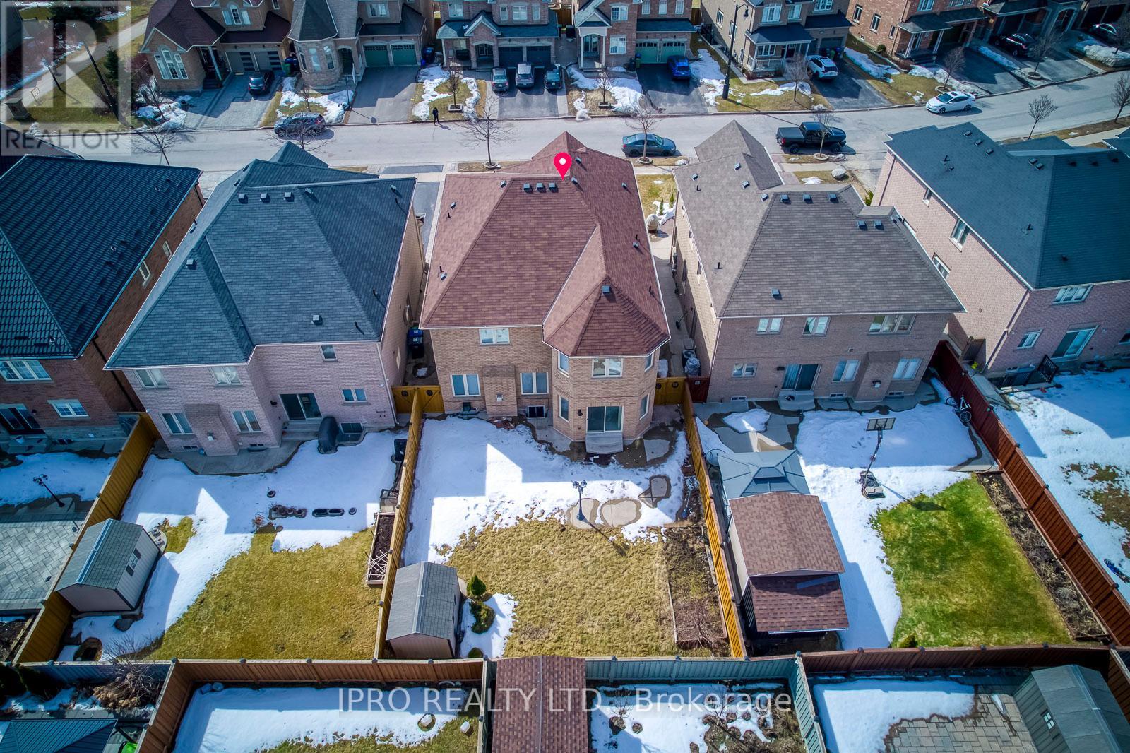 












31 BIRCH TREE TRAIL

,
Brampton (Bram East),




Ontario
L6P3W1

