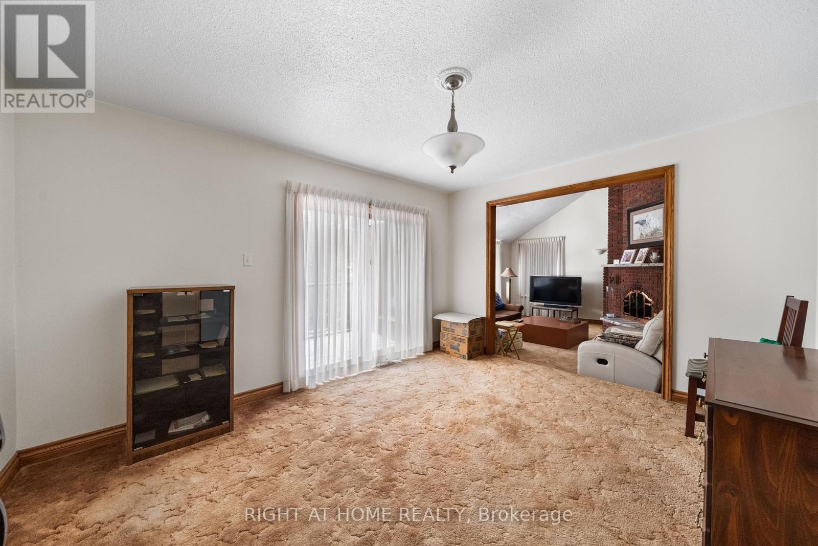 












9132 NINTH LINE

,
Halton Hills (Rural Halton Hills),




Ontario
L0P1K0

