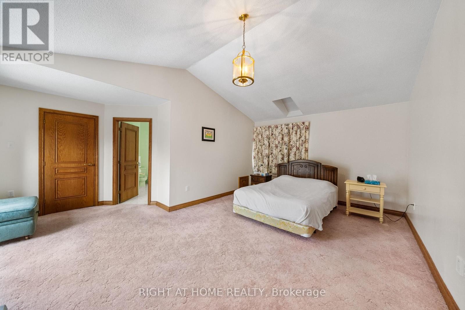 












9132 NINTH LINE

,
Halton Hills (Rural Halton Hills),




Ontario
L0P1K0

