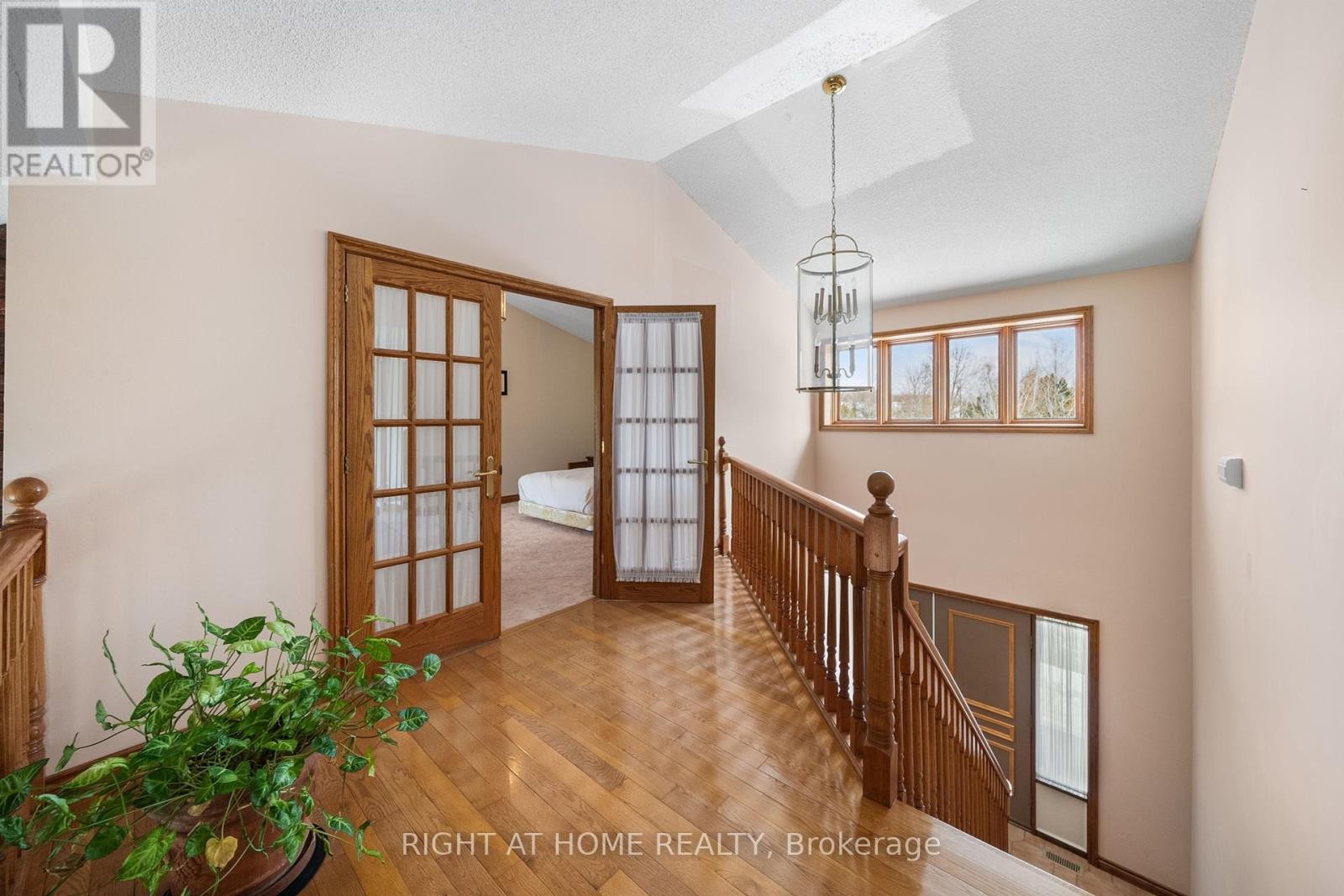 












9132 NINTH LINE

,
Halton Hills (Rural Halton Hills),




Ontario
L0P1K0

