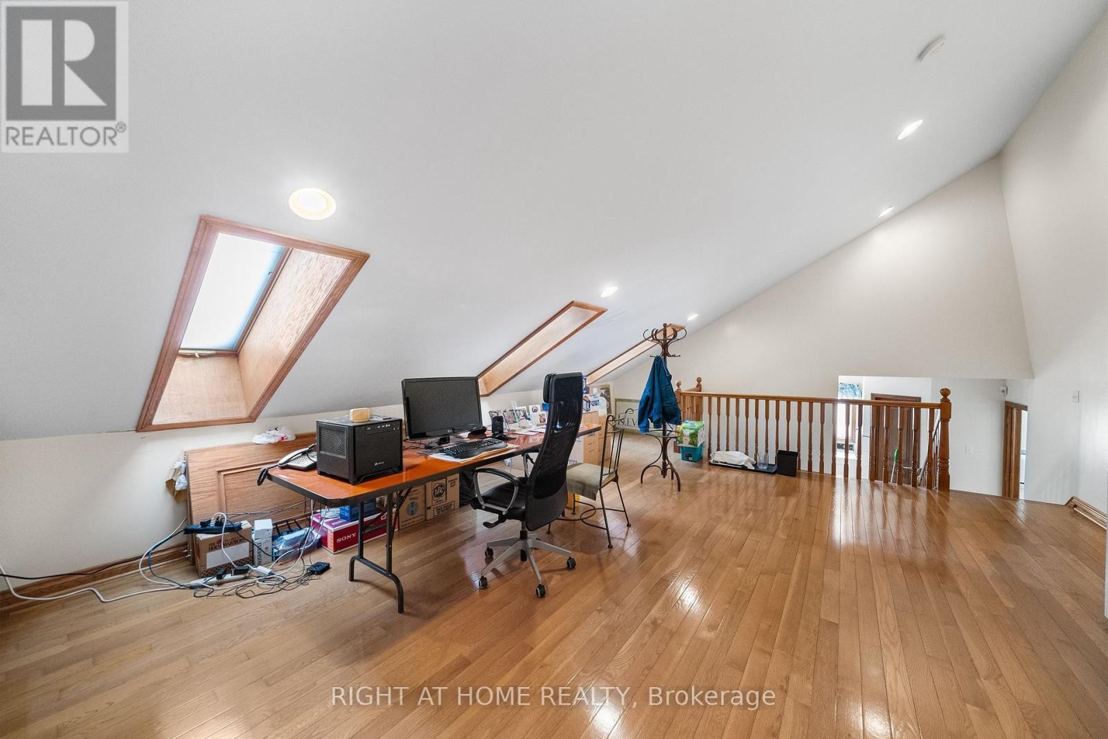 












9132 NINTH LINE

,
Halton Hills (Rural Halton Hills),




Ontario
L0P1K0

