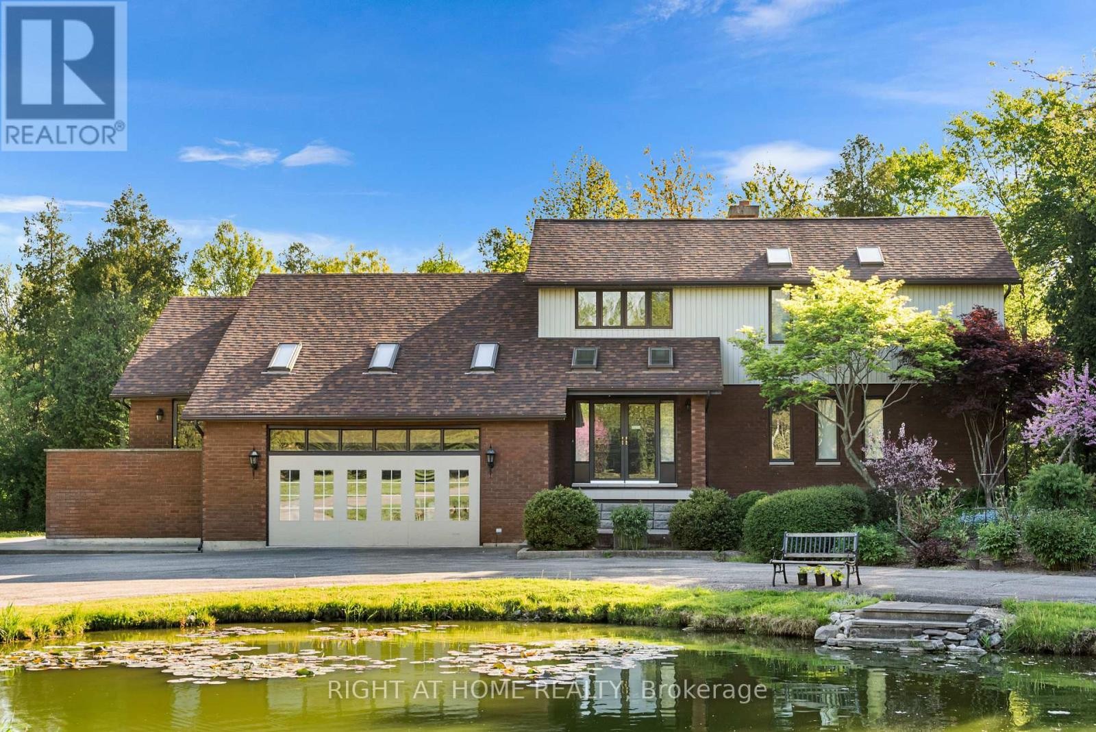 












9132 NINTH LINE

,
Halton Hills (Rural Halton Hills),




Ontario
L0P1K0

