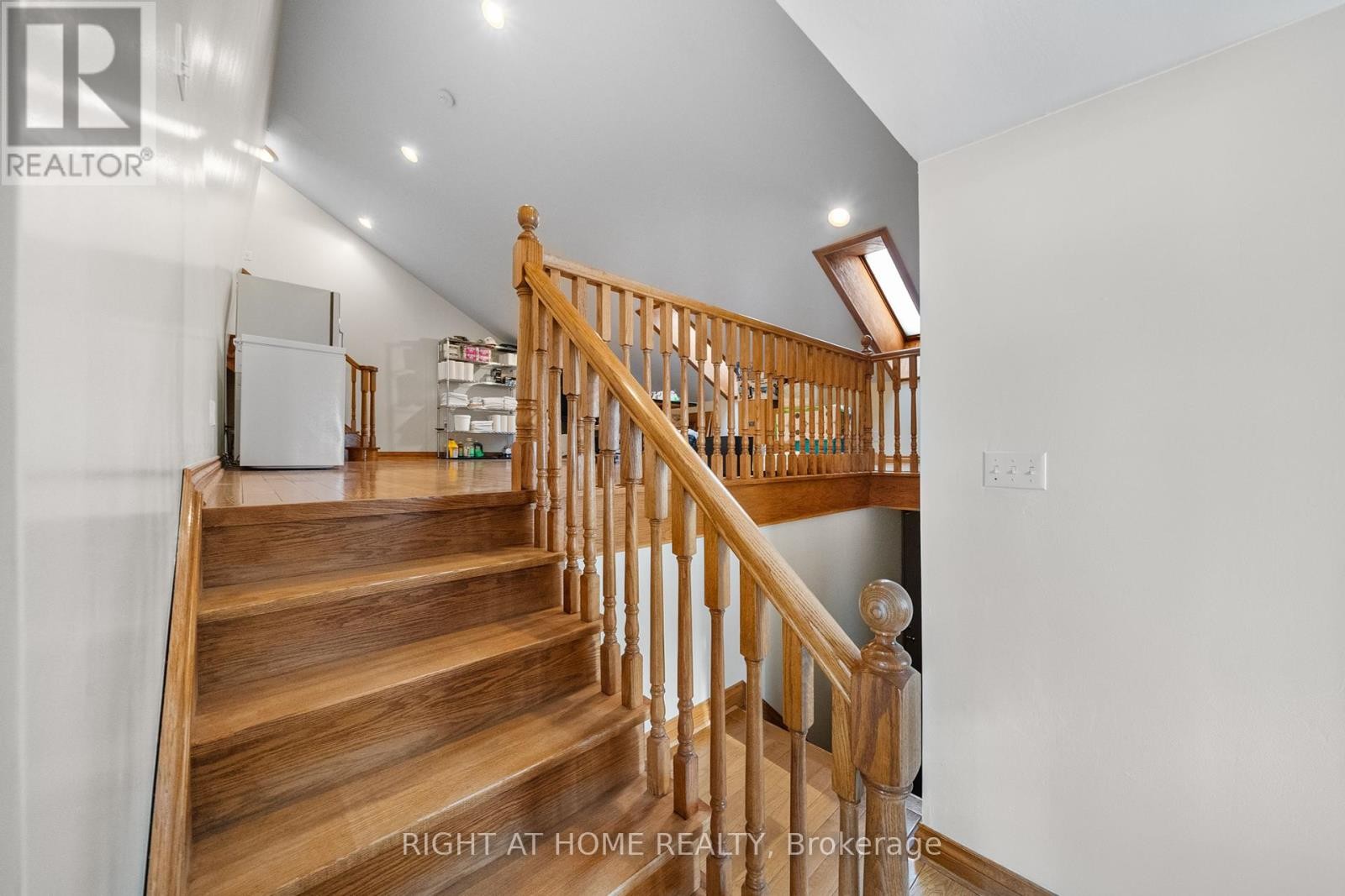 












9132 NINTH LINE

,
Halton Hills (Rural Halton Hills),




Ontario
L0P1K0

