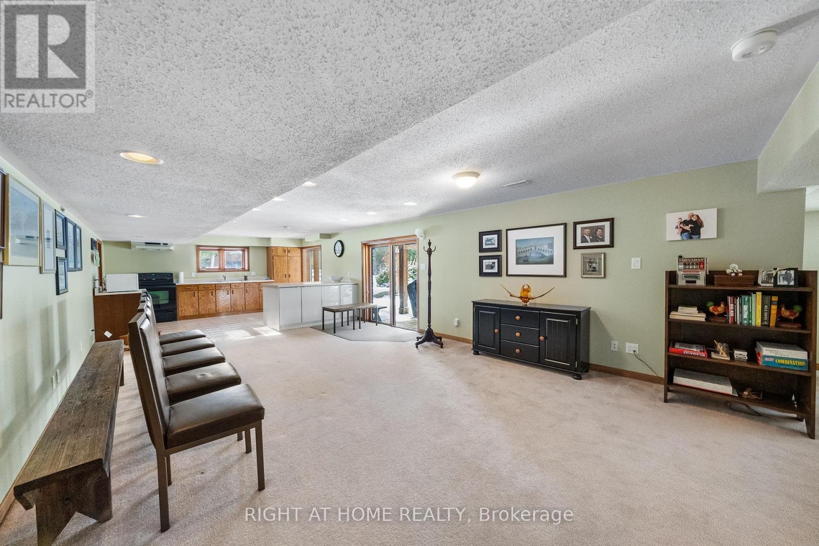 












9132 NINTH LINE

,
Halton Hills (Rural Halton Hills),




Ontario
L0P1K0

