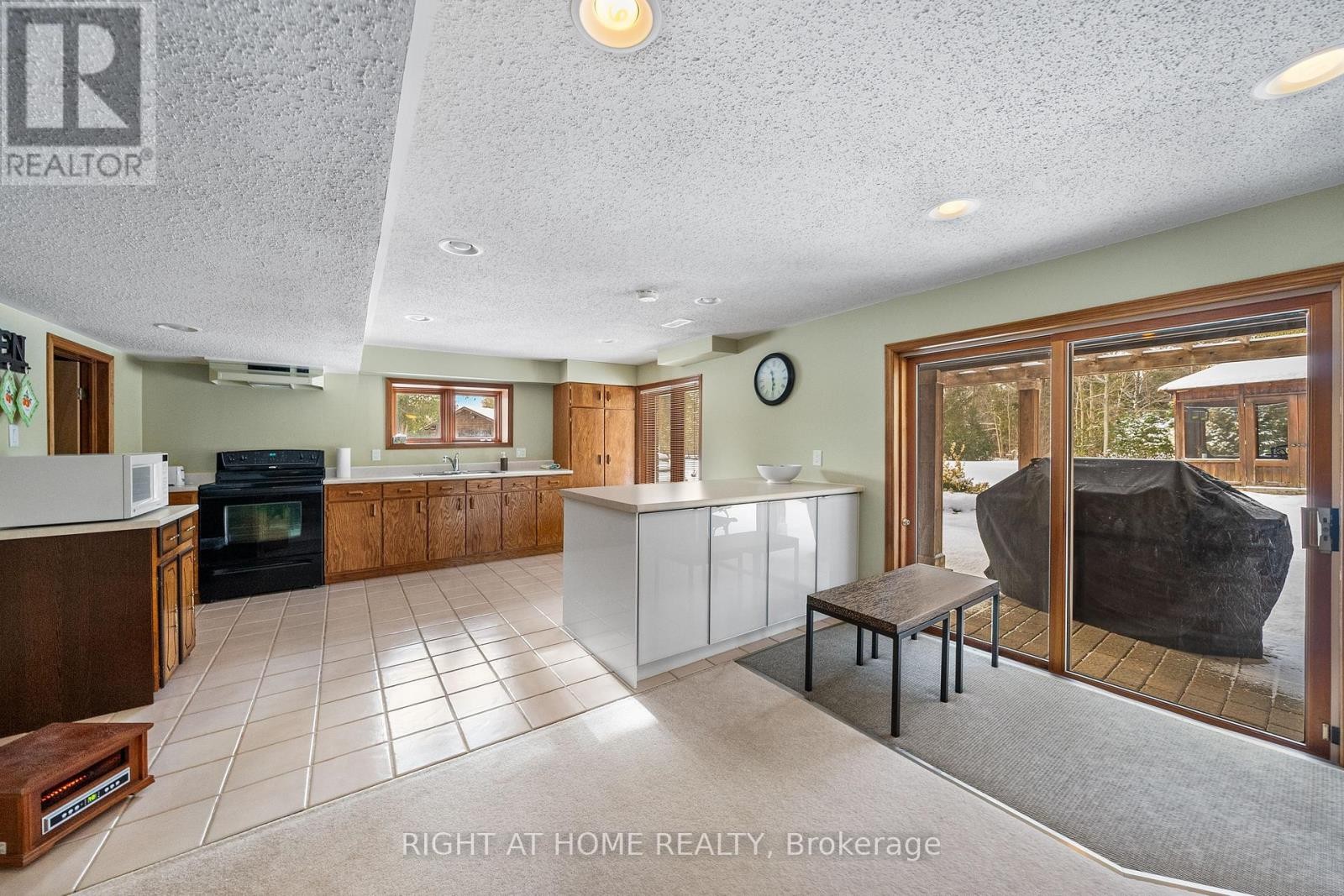 












9132 NINTH LINE

,
Halton Hills (Rural Halton Hills),




Ontario
L0P1K0

