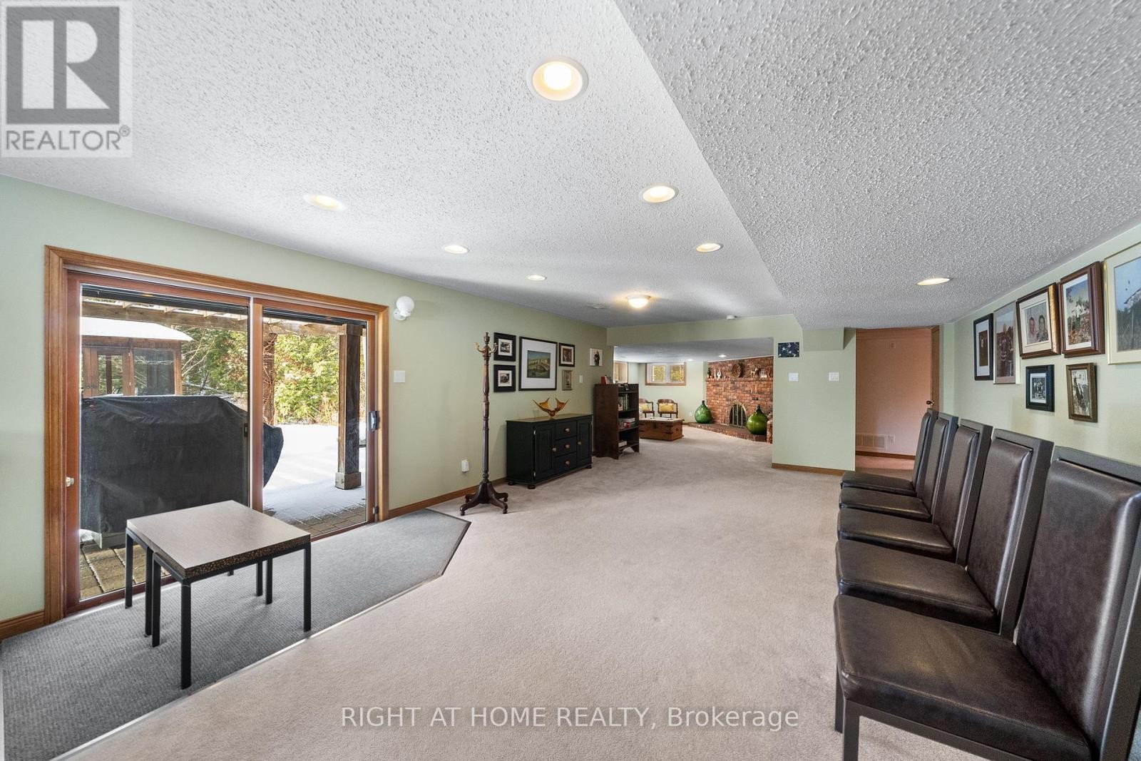 












9132 NINTH LINE

,
Halton Hills (Rural Halton Hills),




Ontario
L0P1K0


