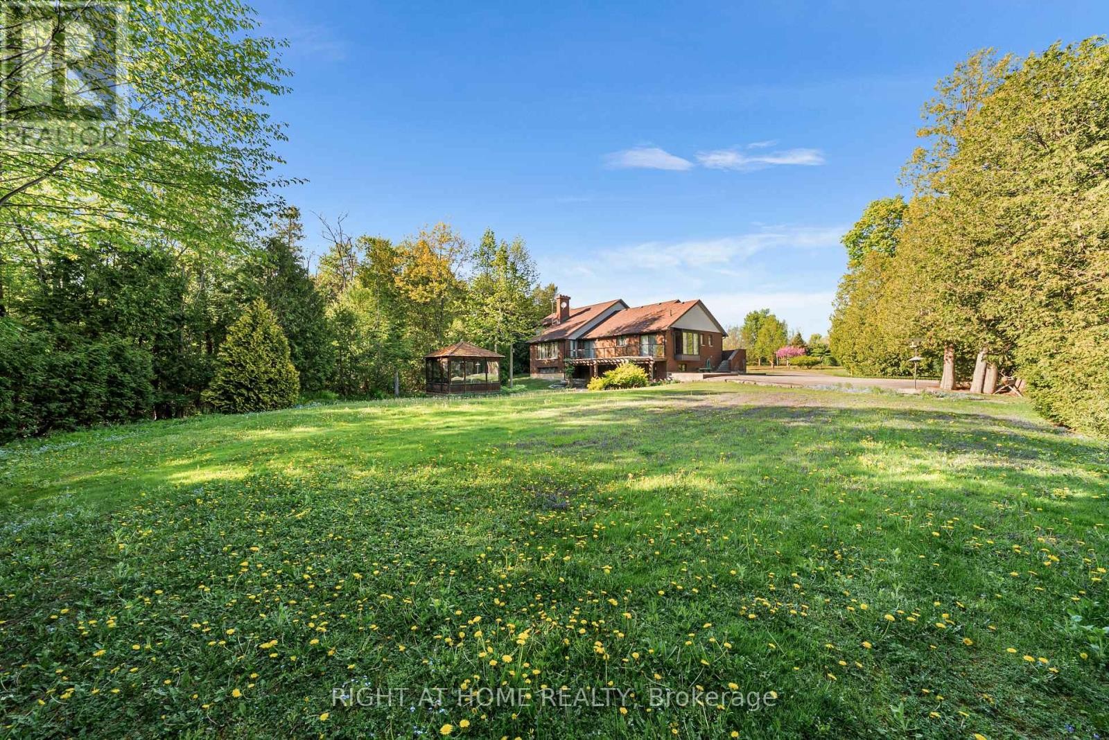 












9132 NINTH LINE

,
Halton Hills (Rural Halton Hills),




Ontario
L0P1K0

