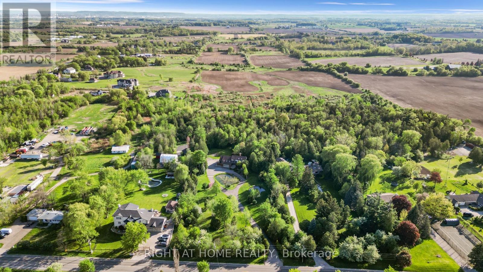 












9132 NINTH LINE

,
Halton Hills (Rural Halton Hills),




Ontario
L0P1K0

