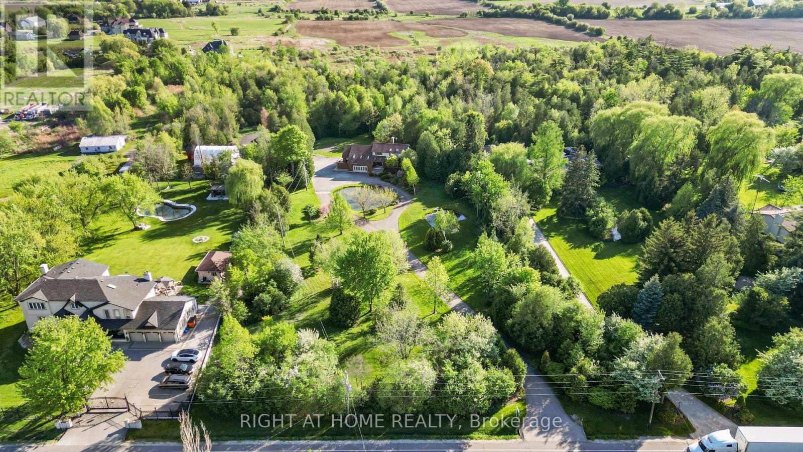 












9132 NINTH LINE

,
Halton Hills (Rural Halton Hills),




Ontario
L0P1K0

