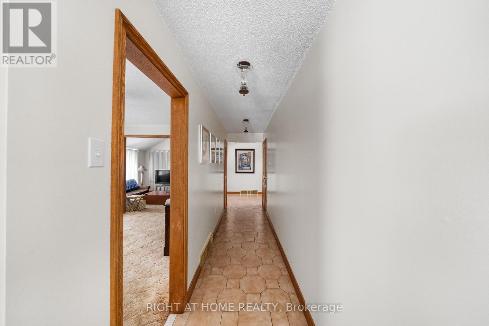












9132 NINTH LINE

,
Halton Hills (Rural Halton Hills),




Ontario
L0P1K0

