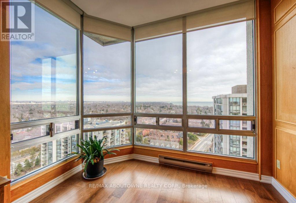 












PH2 - 2180 MARINE DRIVE

,
Oakville (BR Bronte),




Ontario
L6L5V2

