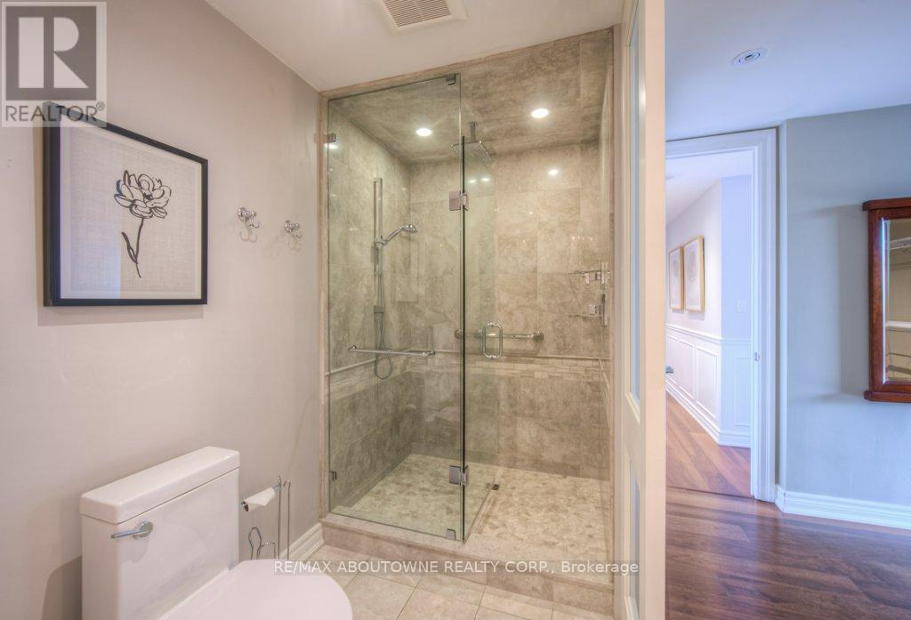 












PH2 - 2180 MARINE DRIVE

,
Oakville (BR Bronte),




Ontario
L6L5V2


