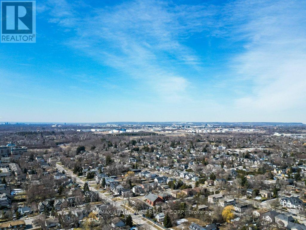 












PH2 - 2180 MARINE DRIVE

,
Oakville (BR Bronte),




Ontario
L6L5V2

