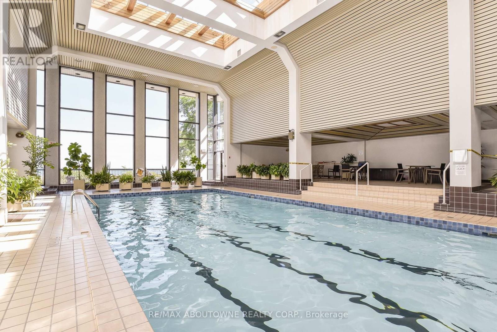 












PH2 - 2180 MARINE DRIVE

,
Oakville (BR Bronte),




Ontario
L6L5V2

