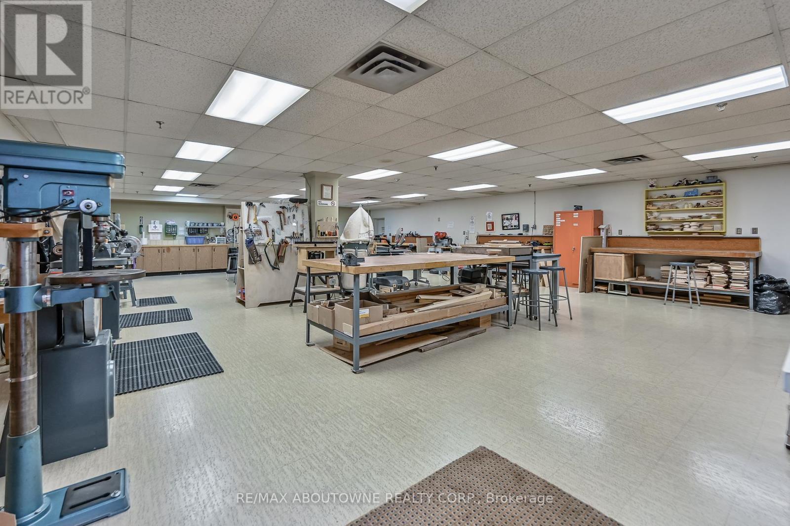 












PH2 - 2180 MARINE DRIVE

,
Oakville (BR Bronte),




Ontario
L6L5V2

