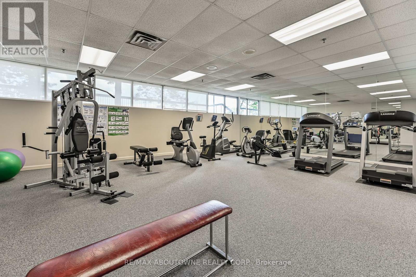 












PH2 - 2180 MARINE DRIVE

,
Oakville (BR Bronte),




Ontario
L6L5V2

