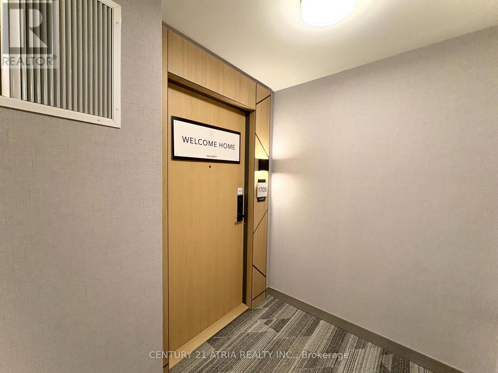 












1705 - 204 BURNHAMTHROPE ROAD E

,
Mississauga (Mississauga Valleys),




Ontario
L5A0B3

