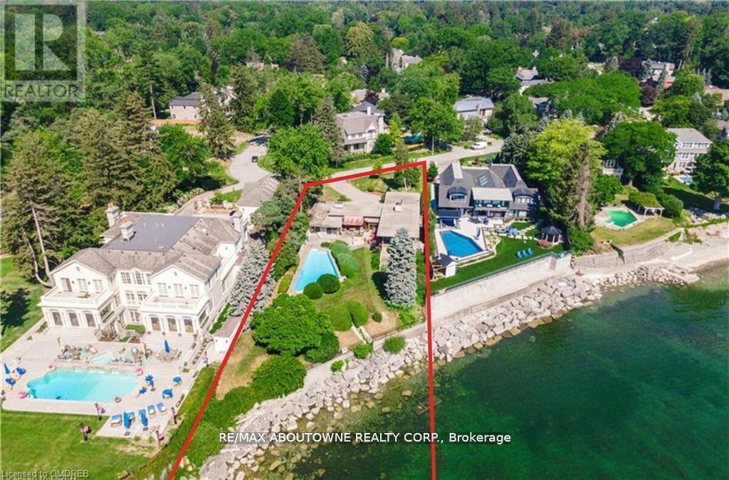 












1044 ARGYLE DRIVE

,
Oakville (MO Morrison),




Ontario
L6J1A7

