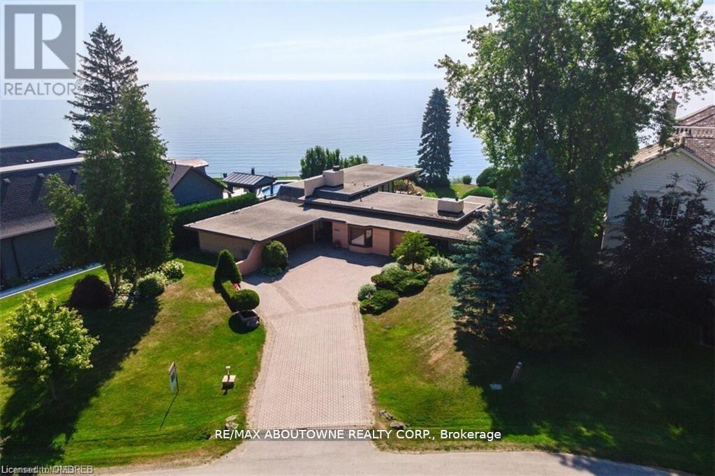 












1044 ARGYLE DRIVE

,
Oakville (MO Morrison),




Ontario
L6J1A7

