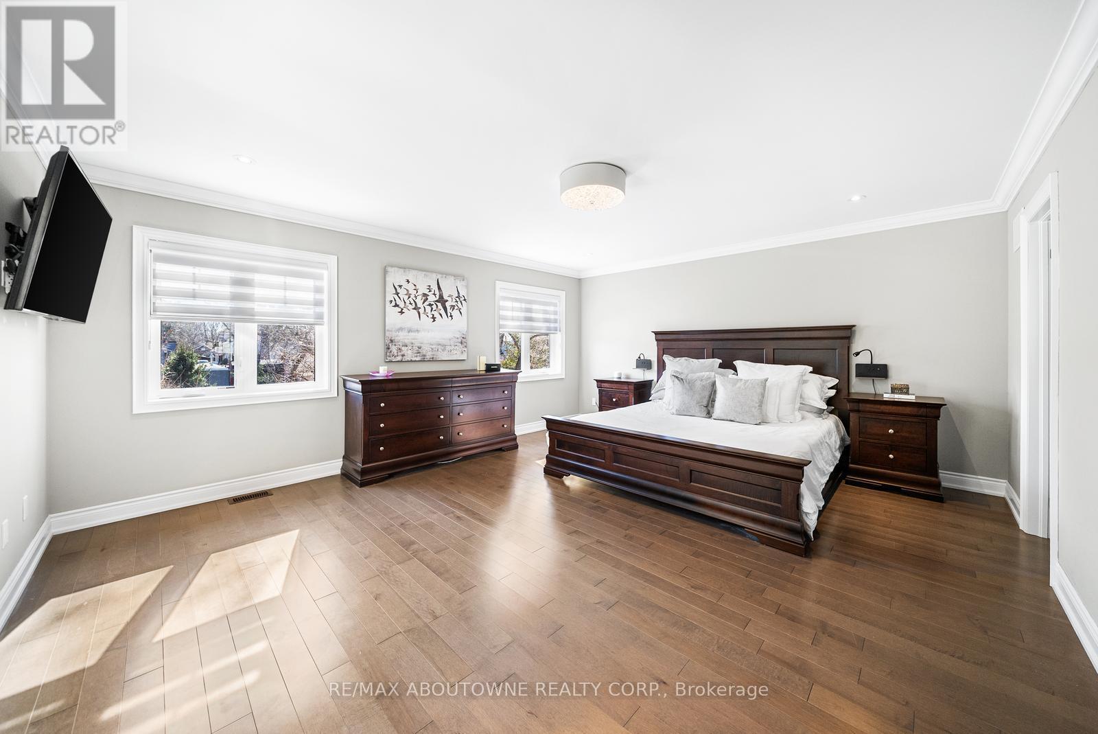 












114 WATERVIEW COMMON

,
Oakville (BR Bronte),




Ontario
L6L0E7

