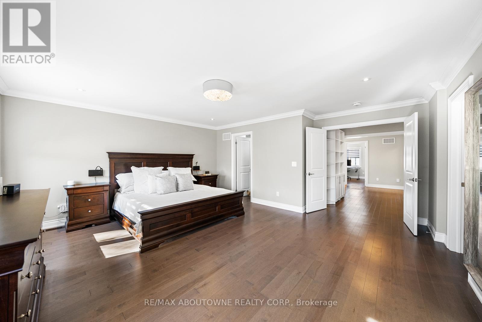 












114 WATERVIEW COMMON

,
Oakville (BR Bronte),




Ontario
L6L0E7

