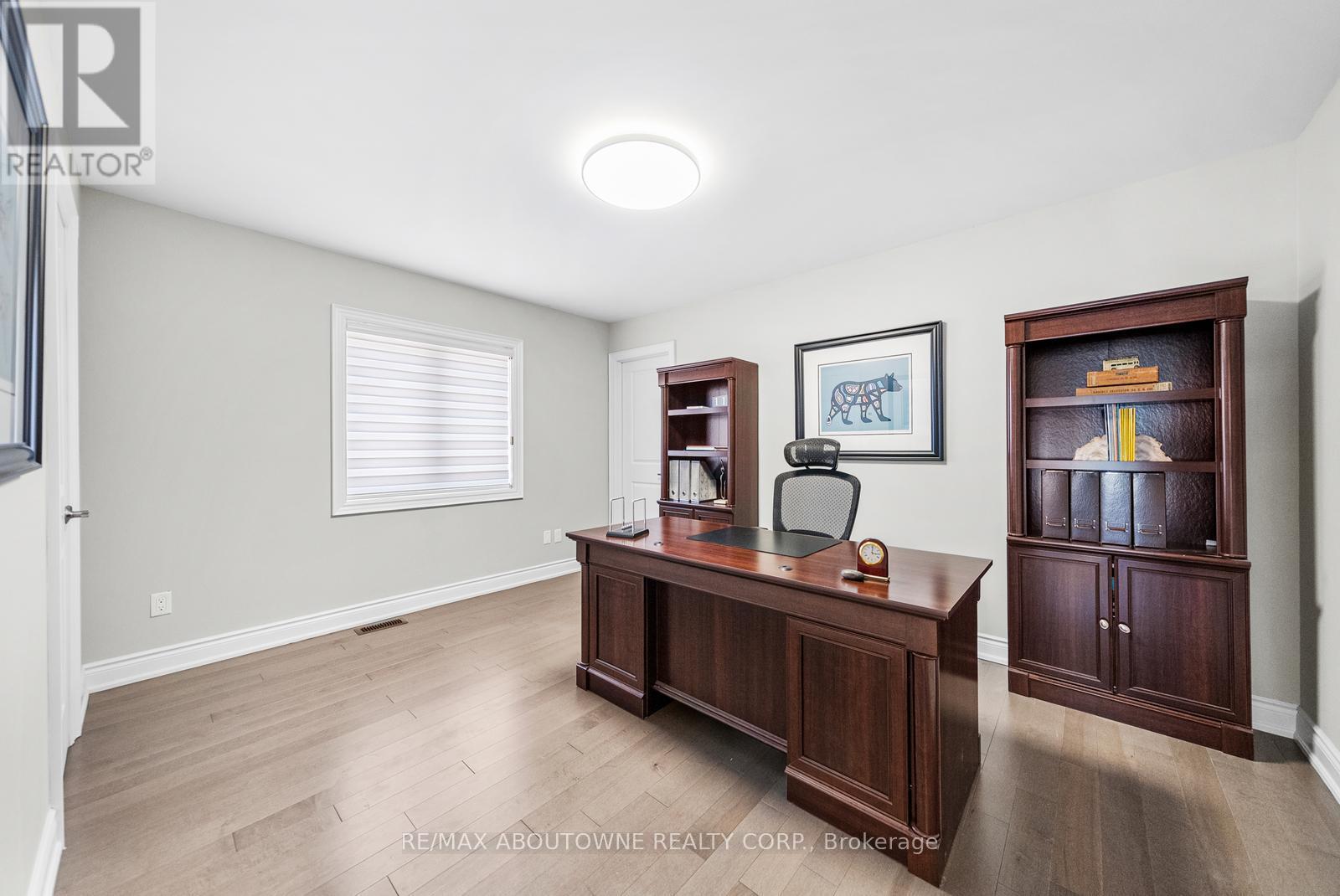 












114 WATERVIEW COMMON

,
Oakville (BR Bronte),




Ontario
L6L0E7

