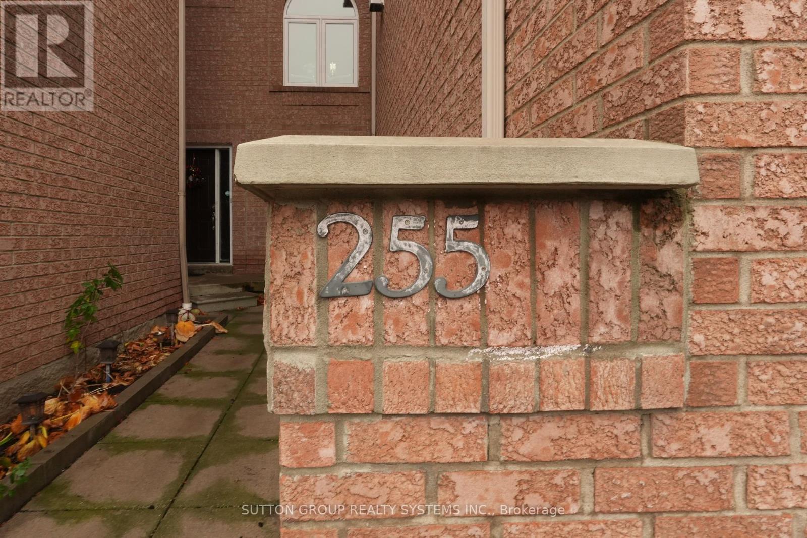 












255 - 60 BARONDALE DRIVE

,
Mississauga (Hurontario),




Ontario
L4Z3N8

