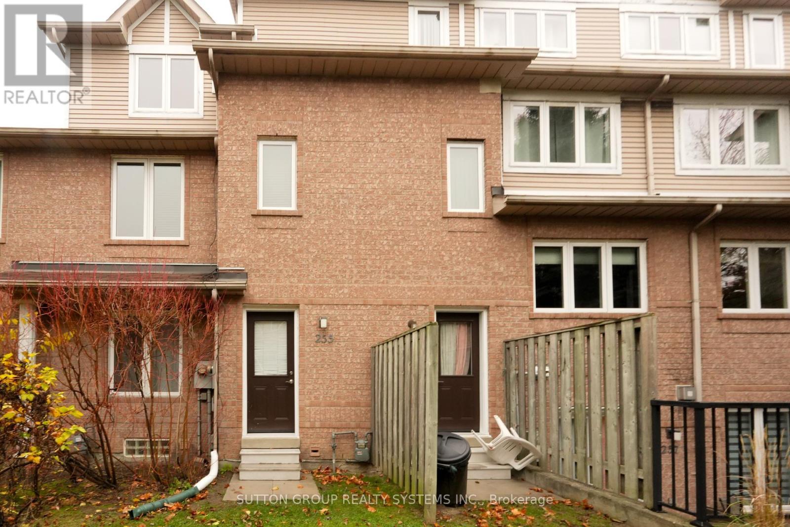 












255 - 60 BARONDALE DRIVE

,
Mississauga (Hurontario),




Ontario
L4Z3N8

