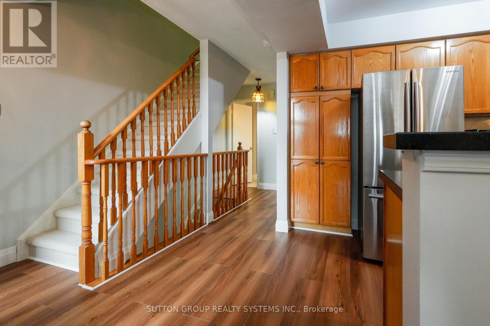 












255 - 60 BARONDALE DRIVE

,
Mississauga (Hurontario),




Ontario
L4Z3N8

