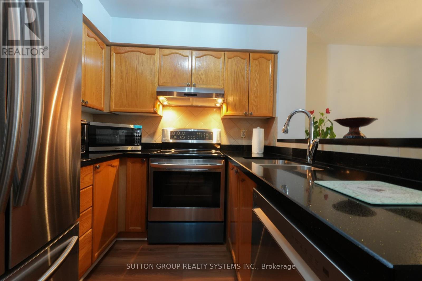 












255 - 60 BARONDALE DRIVE

,
Mississauga (Hurontario),




Ontario
L4Z3N8

