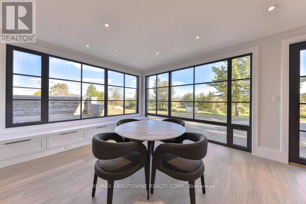 












6583 TWISS ROAD

,
Burlington,




Ontario
L7P0B3

