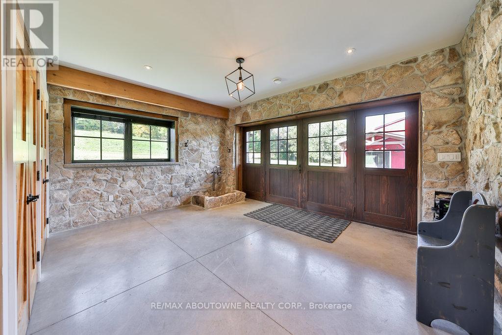 












6583 TWISS ROAD

,
Burlington,




Ontario
L7P0B3

