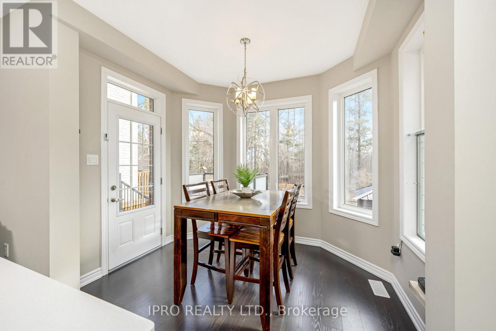 












25 UPPER CANADA COURT

,
Halton Hills (Georgetown),




Ontario
L7G0K9

