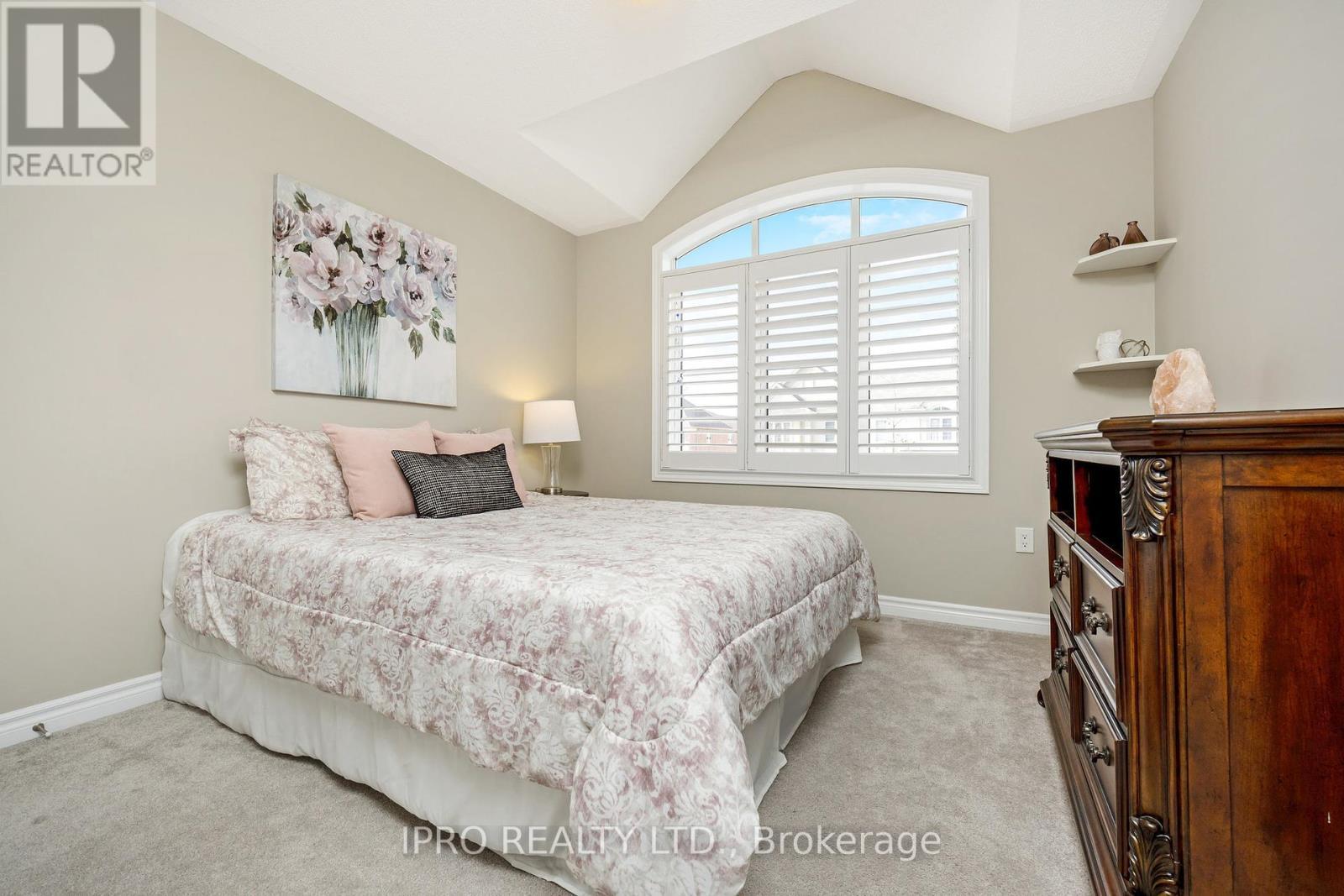 












25 UPPER CANADA COURT

,
Halton Hills (Georgetown),




Ontario
L7G0K9


