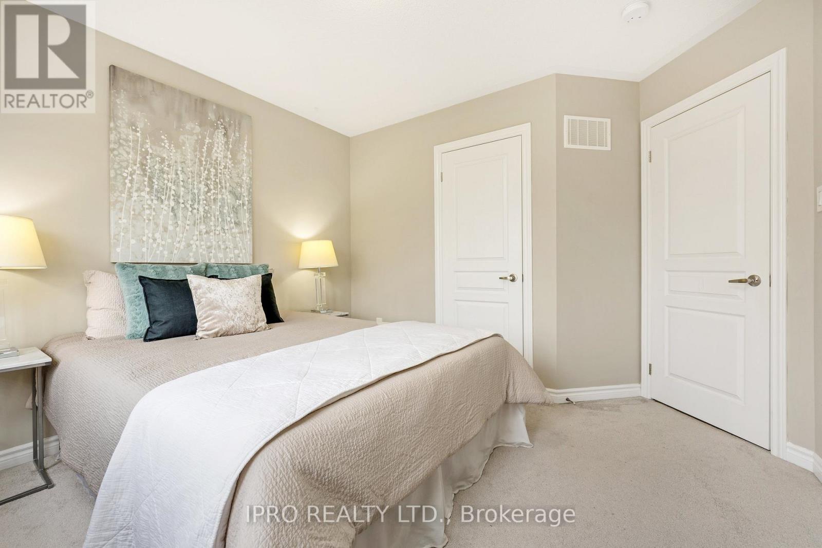 












25 UPPER CANADA COURT

,
Halton Hills (Georgetown),




Ontario
L7G0K9

