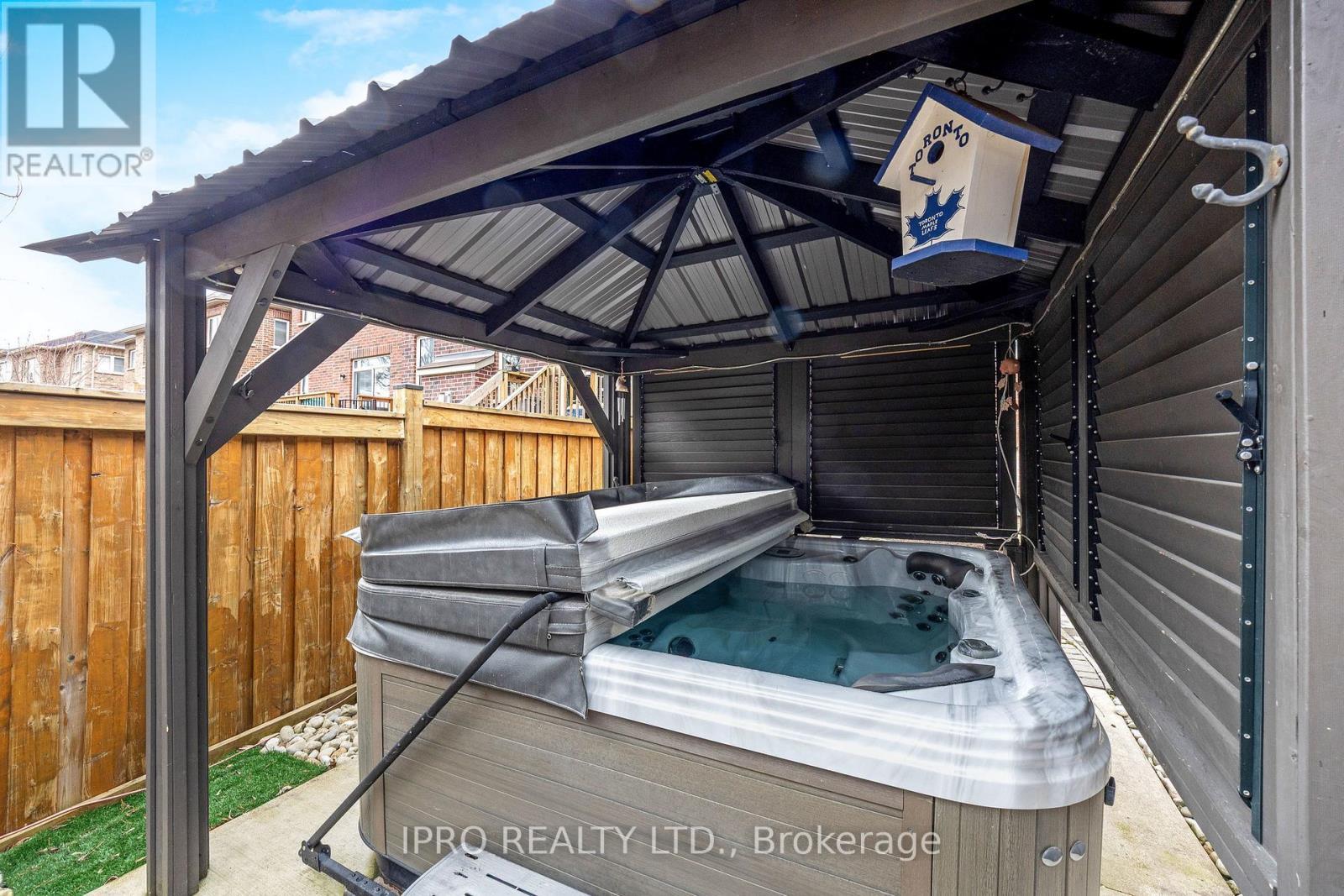 












25 UPPER CANADA COURT

,
Halton Hills (Georgetown),




Ontario
L7G0K9

