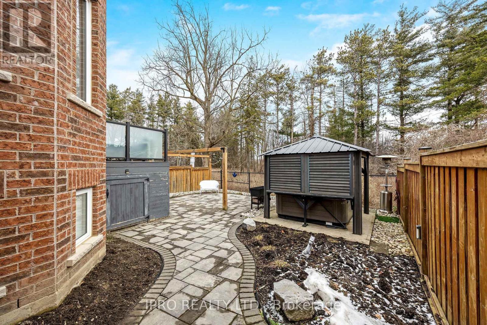 












25 UPPER CANADA COURT

,
Halton Hills (Georgetown),




Ontario
L7G0K9

