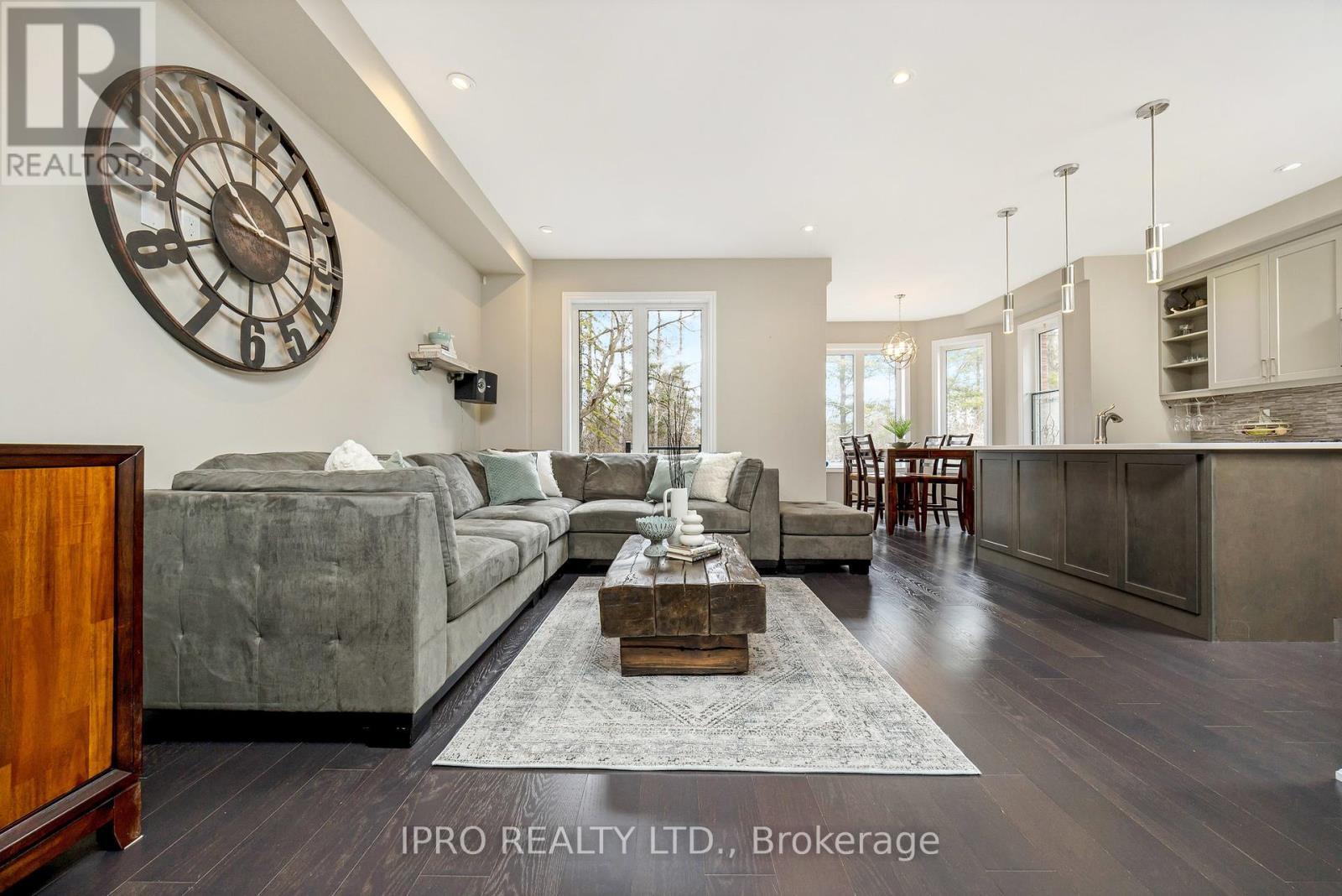 












25 UPPER CANADA COURT

,
Halton Hills (Georgetown),




Ontario
L7G0K9

